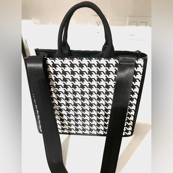 Houndstooth Canvas Tote with Removable Straps - Picture 7 of 11